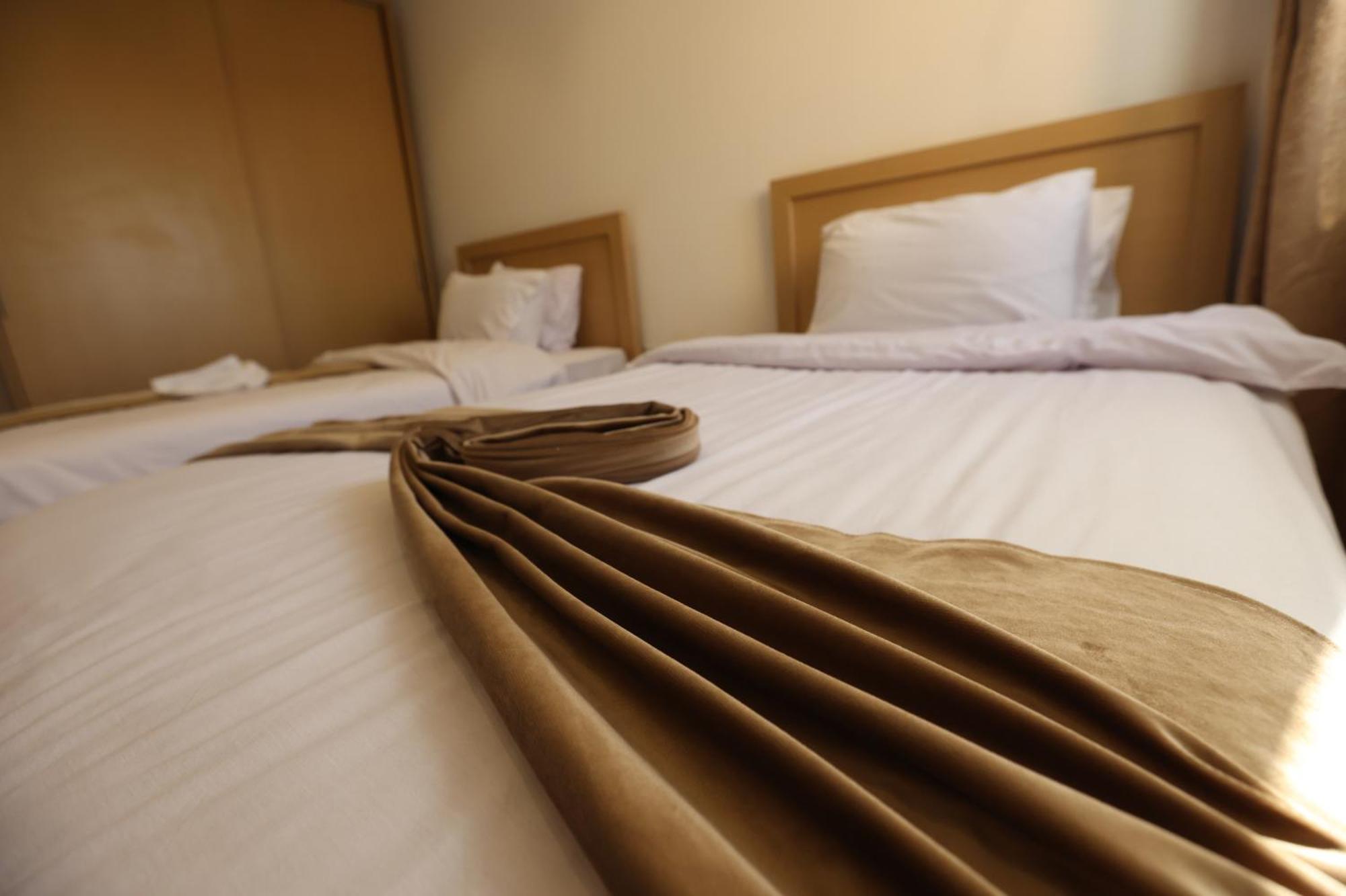 Hotel Eagles Pyramids View Kafret el-Gabal Esterno foto